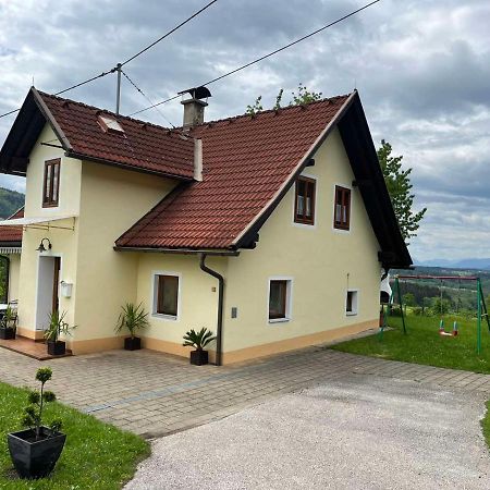 Charmantes Ferienhaus in bester Lage Keutschach am See Exterior foto